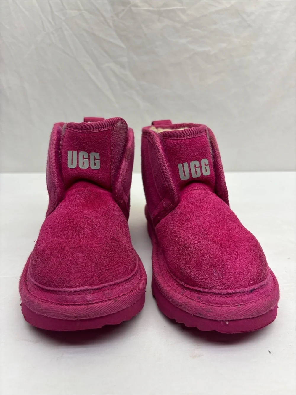 UGG Kids Classic Mini Suede Boots in Pink, SZ 10 toddler girl, box 72